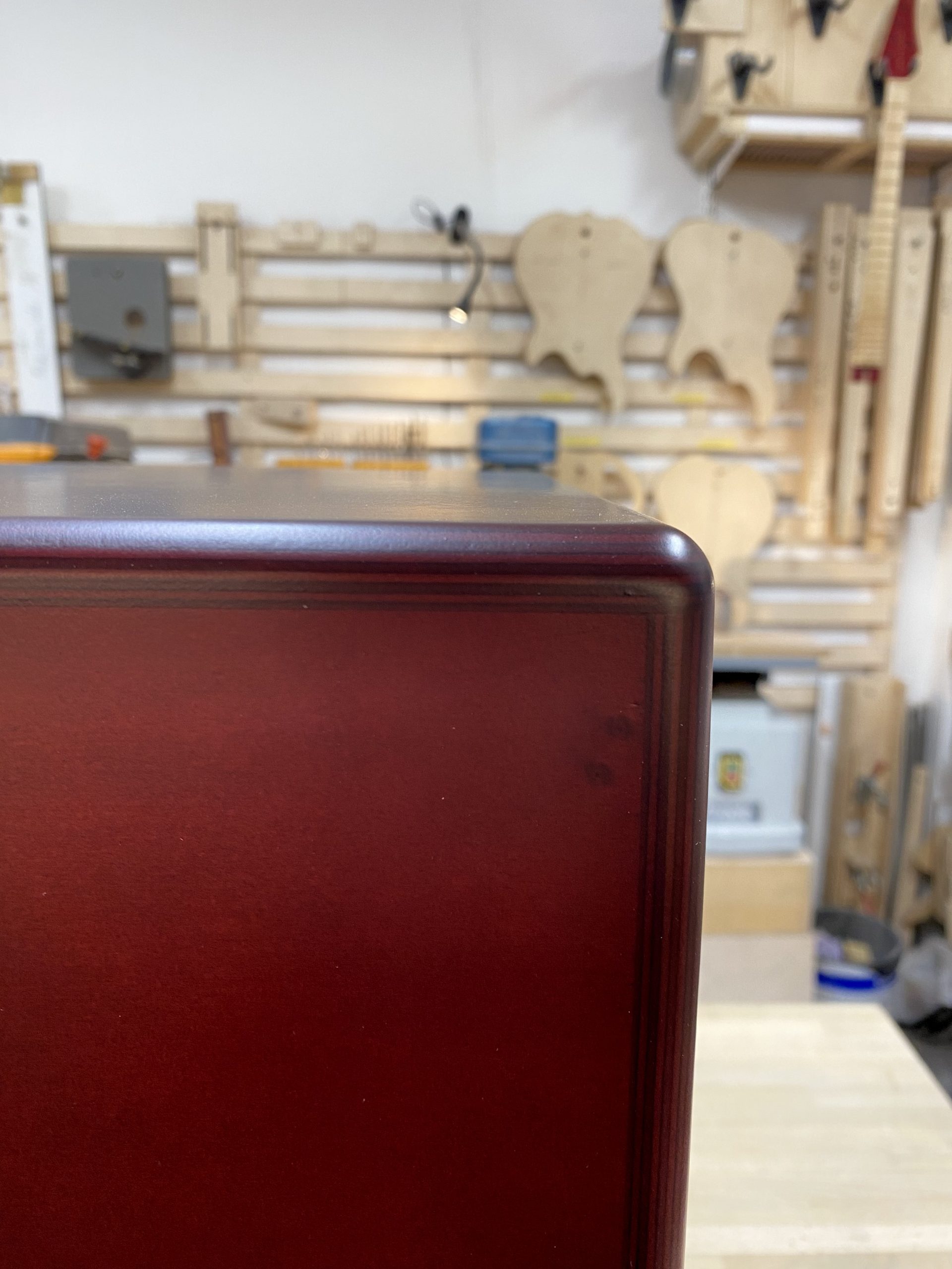 UNICORN 1026-600  Dark red cherry finish